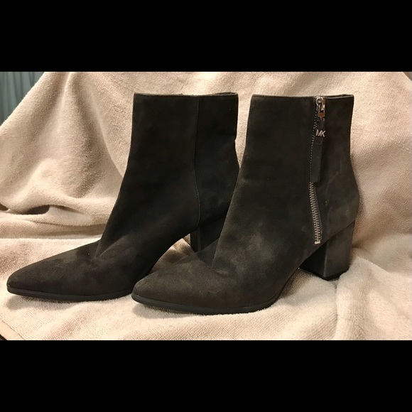 Michael Kors women’s charcoal gray boots - Picture 2 of 7